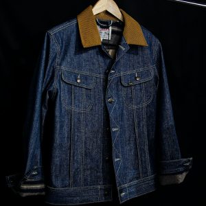 Veste en jean bleu délavé